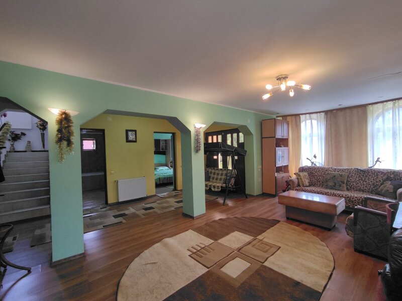 Comuna Curcani, jud. Calarasi, vanzare casa 5 camere, teren 1320 mp.