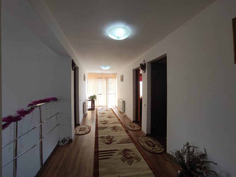 Comuna Curcani, jud. Calarasi, vanzare casa 5 camere, teren 1320 mp.