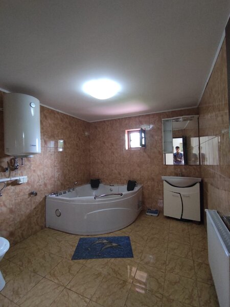 Comuna Curcani, jud. Calarasi, vanzare casa 5 camere, teren 1320 mp.